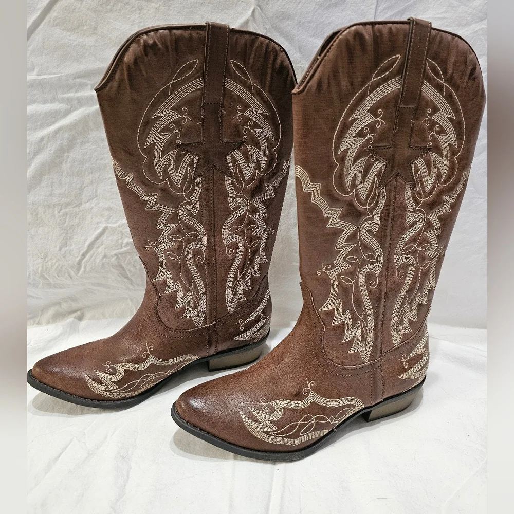 NIB Coconuts by Matisse Brown Boots - Picture 4 of 12